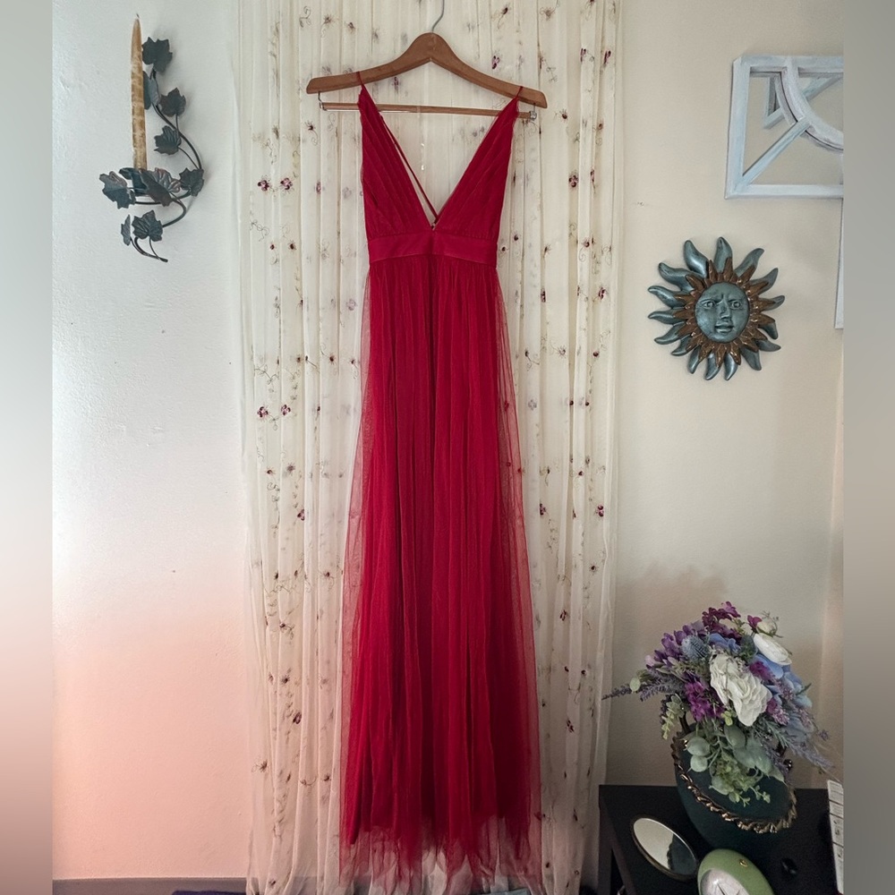 Windsor Burgundy Backless Dress